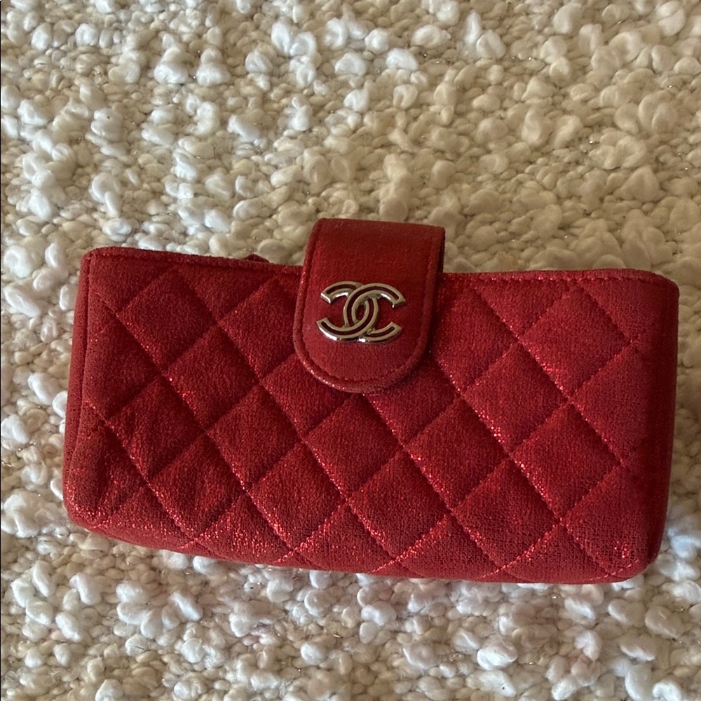 Chanel Chic Red Quilted Wallet
